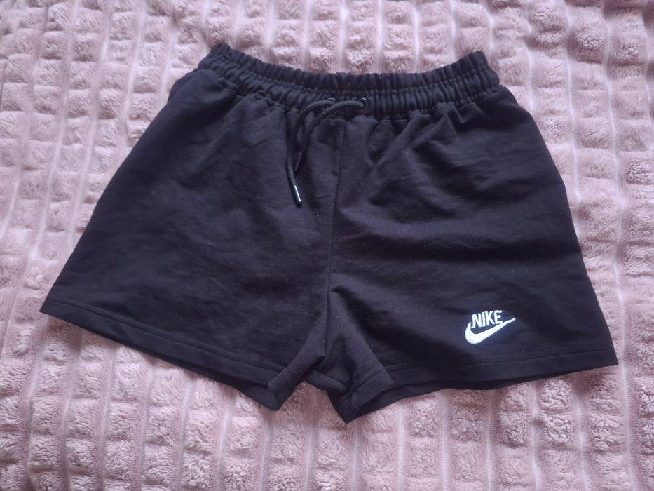 Spodenki nike  M