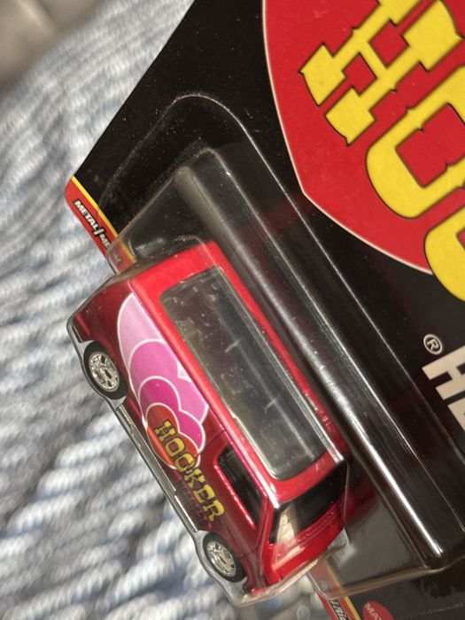 Hot Wheels Premium Custom ’77 Dodge Van HOOKER Headers