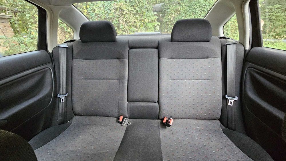 VW Passat 1.6 benzyna 1998 r.