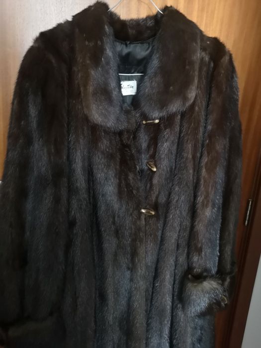 Casaco comprido e de vison. Finkelsztein.