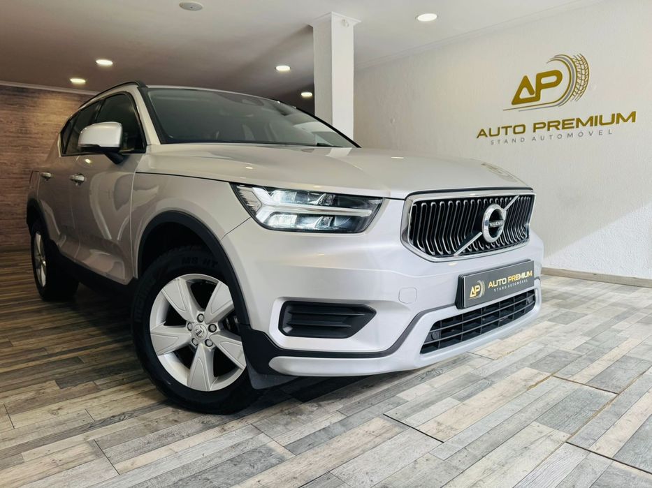 Volvo XC 40 1.5 T3 Momentum Plus