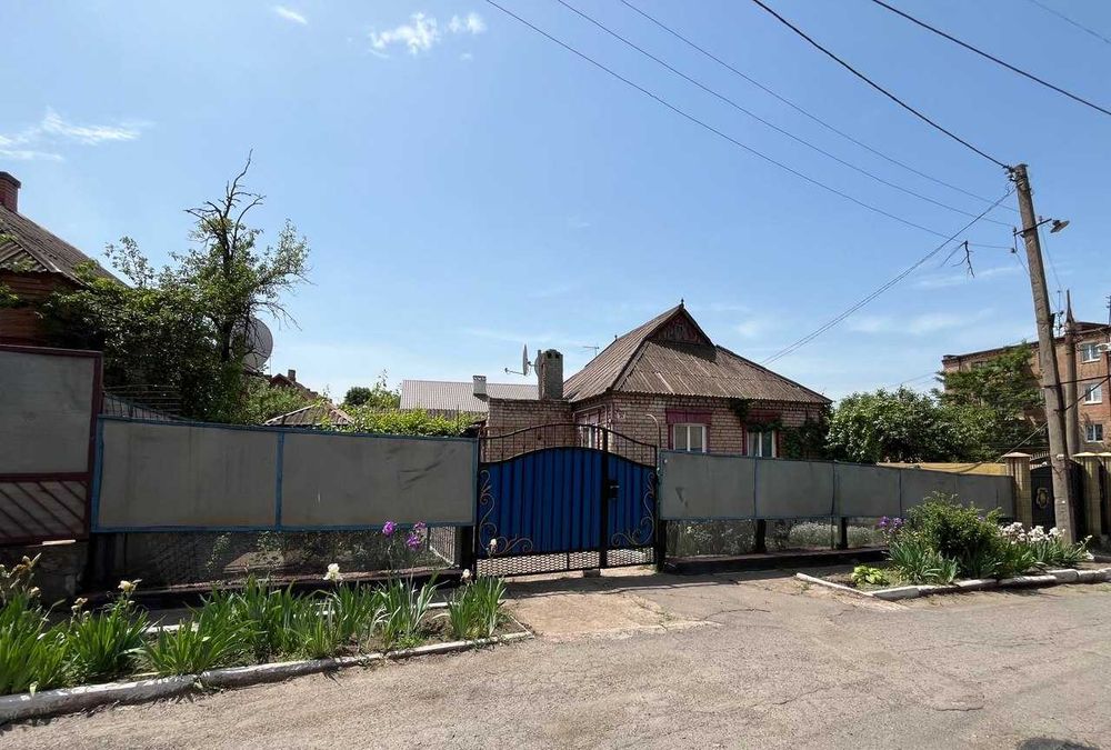 Обмін/ Продаж будинку з гаражем Площа Визволення