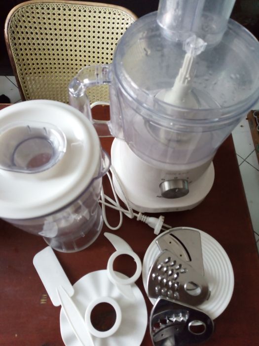 Robot kuchenny Arthur Martin Rape & Mix – pełny zestaw


---

Op