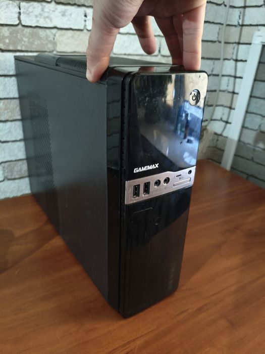 Небольшой компьютер, пк 8 ядер 16 потоков. 16гб оперативки