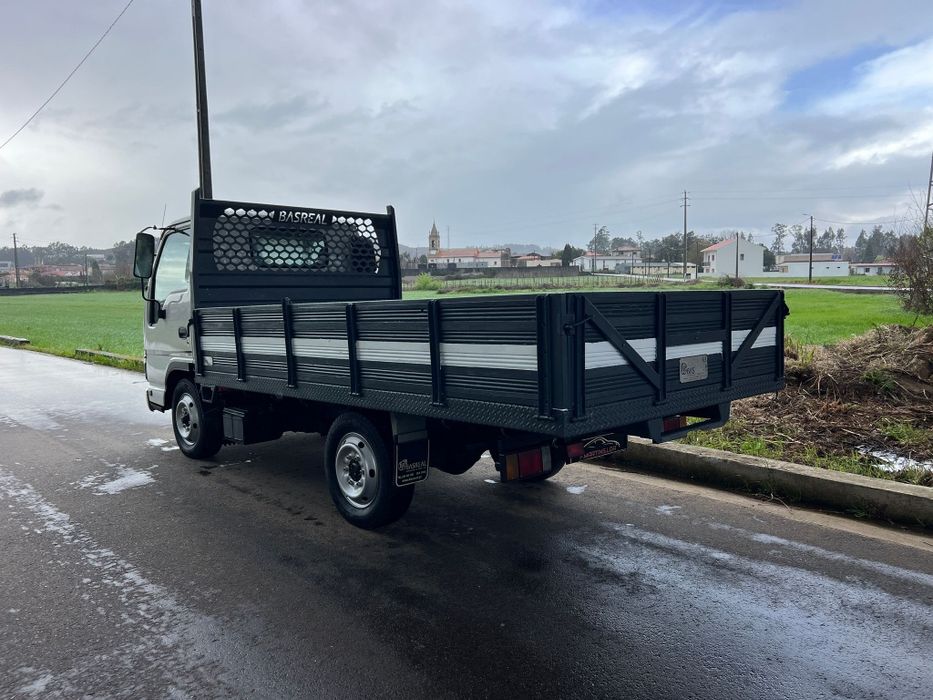 Pequenos,e grandes Fretes, transporte , armazenagem