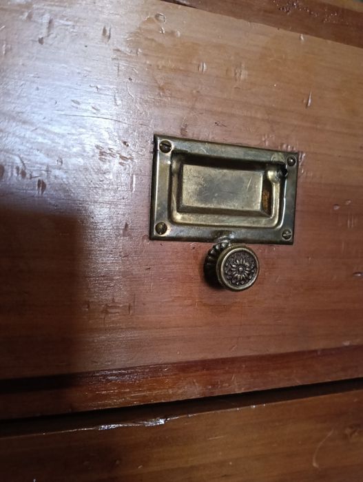 Roupeiro antigo madeira