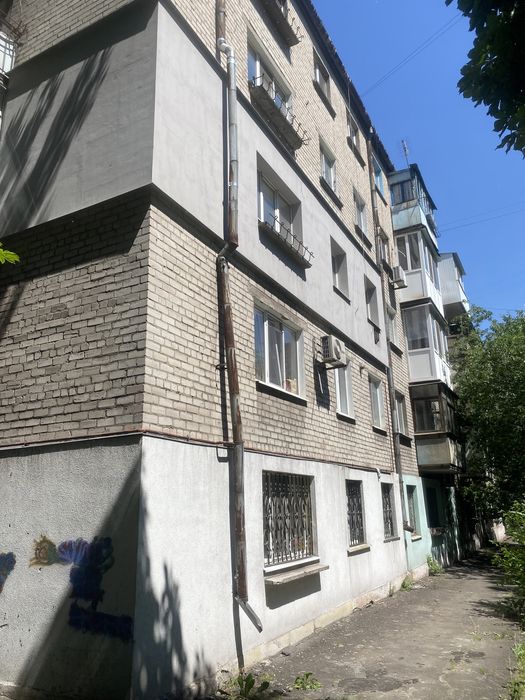 Продам 2к квартиру Кам‘янське вул Миру 23 2 поверх