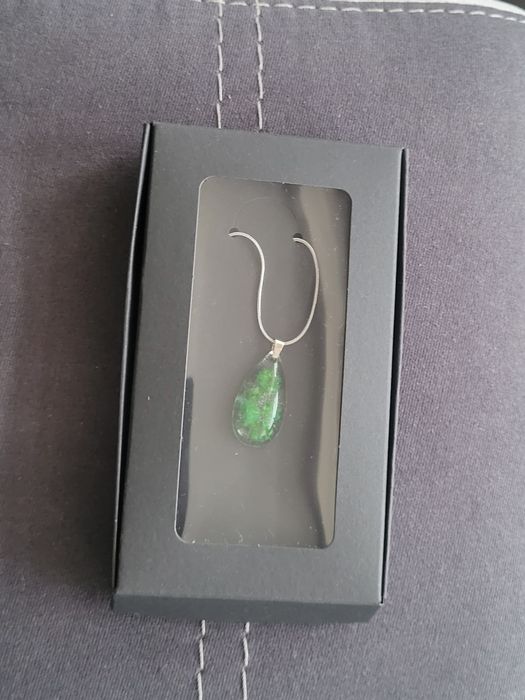 Naszyjnik z kwiatami gipsówki handmade