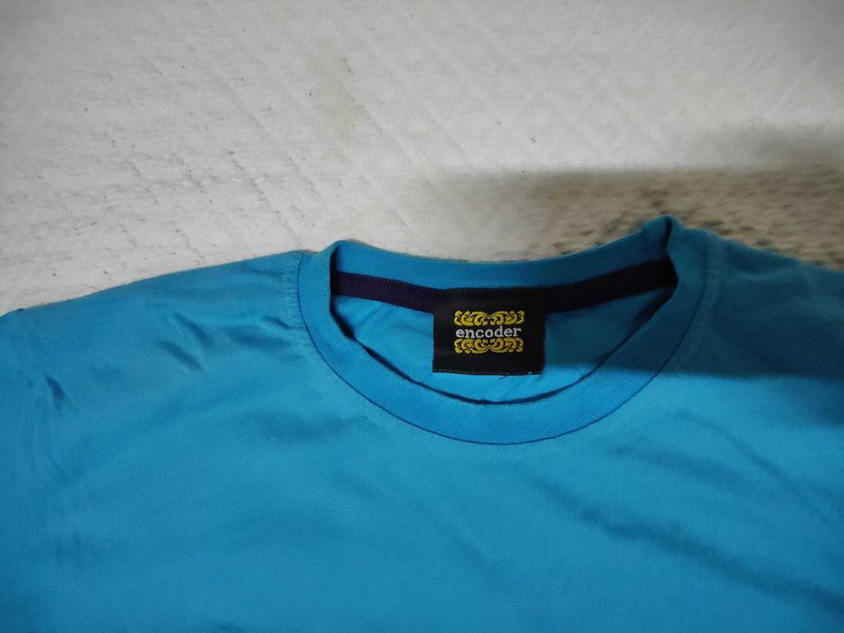 Sweat-shirt Encoder tam.  L em bom estado