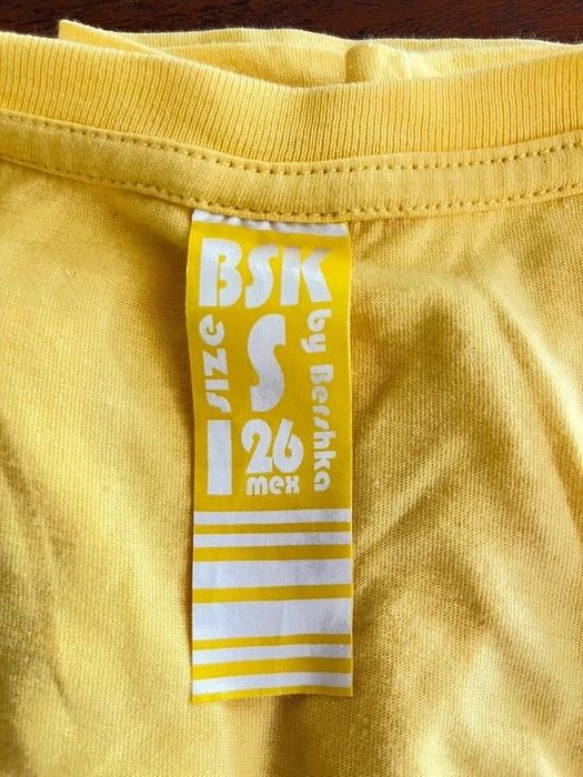 T-shirt Bershka Algodão Amarela S Vintage