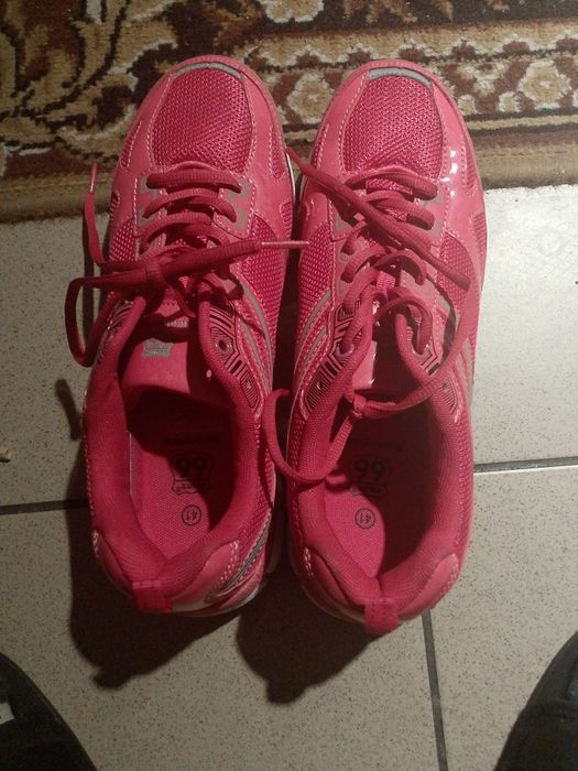 Sprzedam buty bardzo dobrym stanie