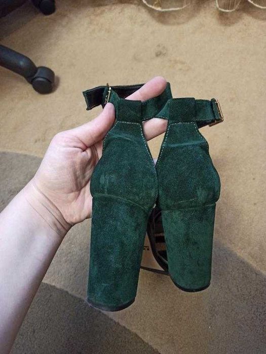 Замшеві темно-зелені босоніжки  40 р.