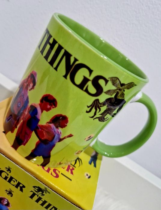 Stranger Things Caneca