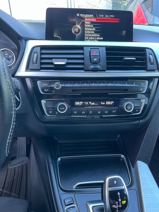 Vendo carro bem estimado