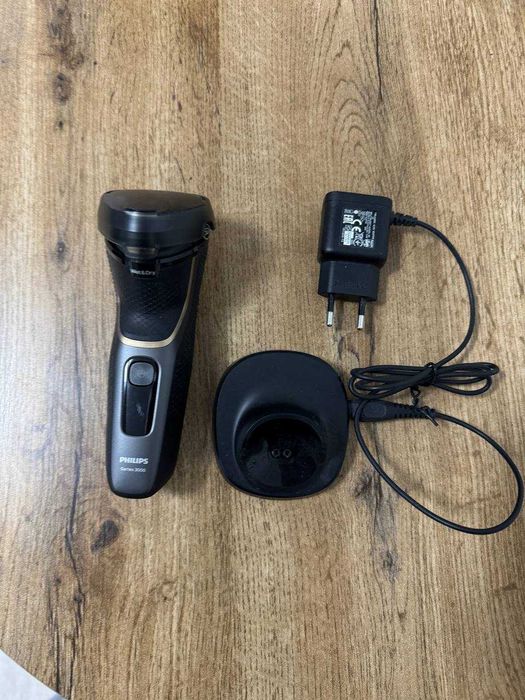 Електробритва PHILIPS