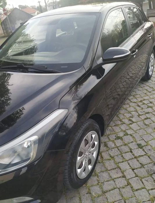 Hyundai I20 - Ano 2015 - gasolina - 5 lugares