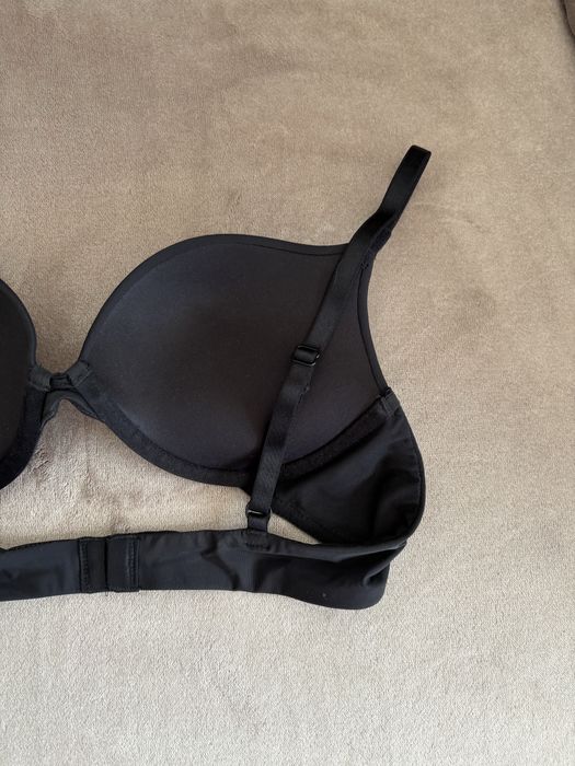 C&A Plunge Push-Up Lycra biustonosz z fiszbinami 80A