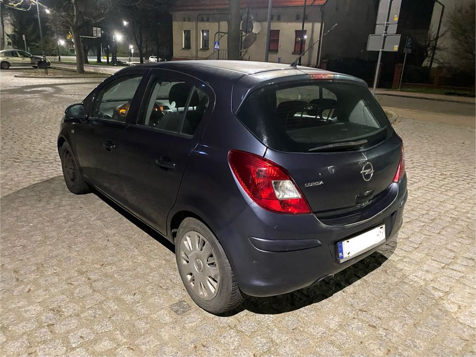 Opel corsa 1.2 2009r