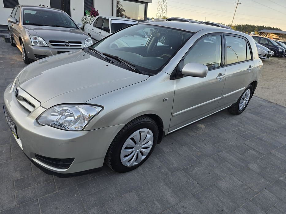 Corolla/Benzynka/Navi/Zarejstr
