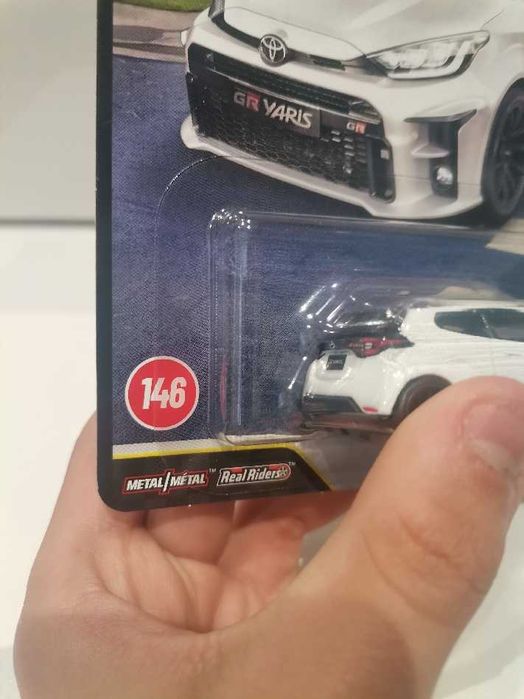 Sprzedam hot wheels premium toyota gr yaris