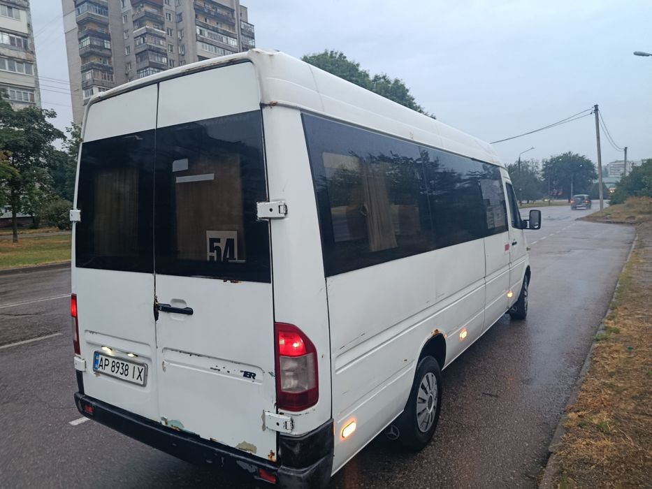 Продам автобус спринтер 313 CDI