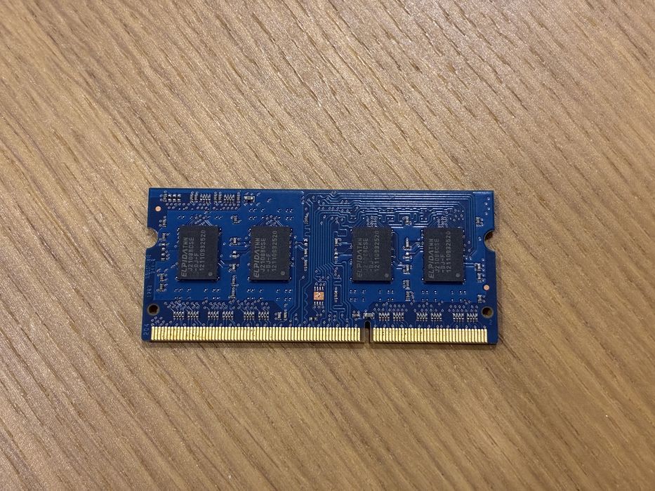 Memória RAM 2GB DDR3 Elpida PC3-10600S (Portátil)