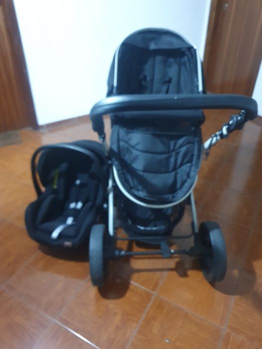 Vendo carrinho de bebe 3em1