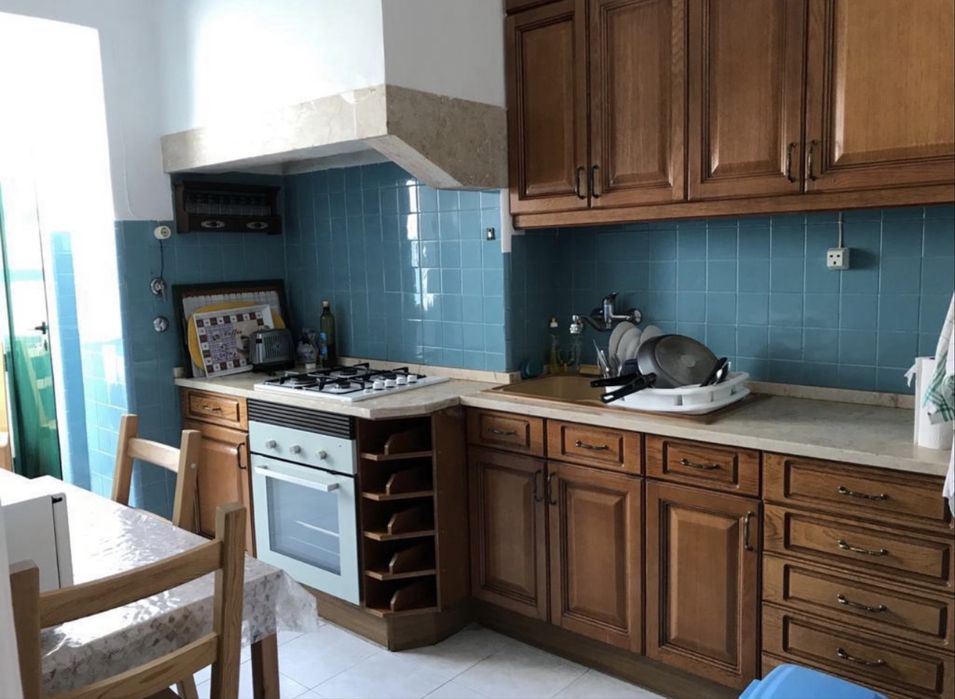 Arrendamento quarto no areeiro