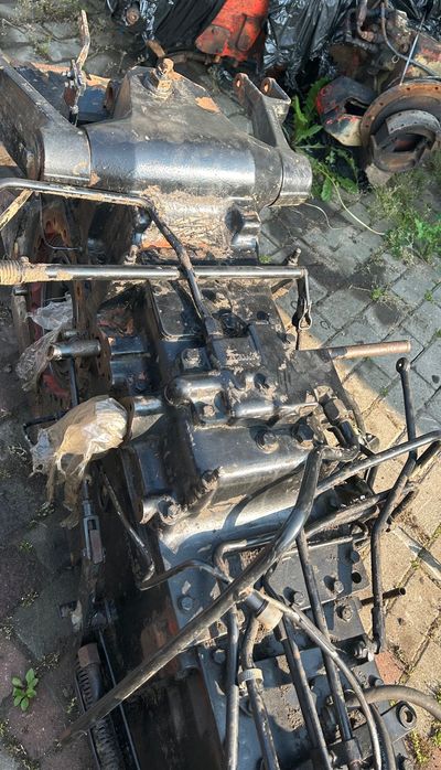 Case 884 plecak 885 atak 4240 skrzynia 4230 zwolnica 4220 podnosnik