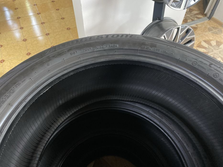 255/50/20 109H Bridgestone Blizzak 001