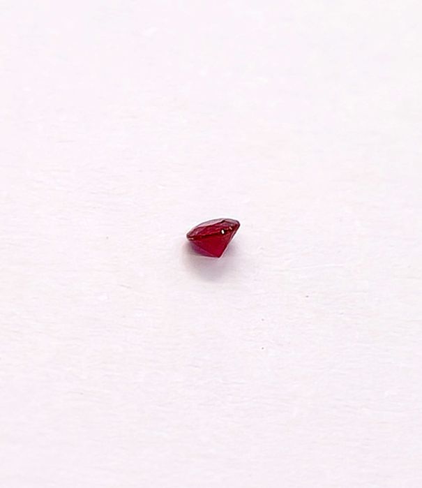 Rubin Naturalny Fasetowany 0,040ct