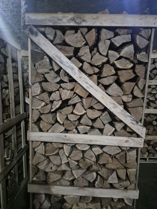 Дрова колоті в ящиках