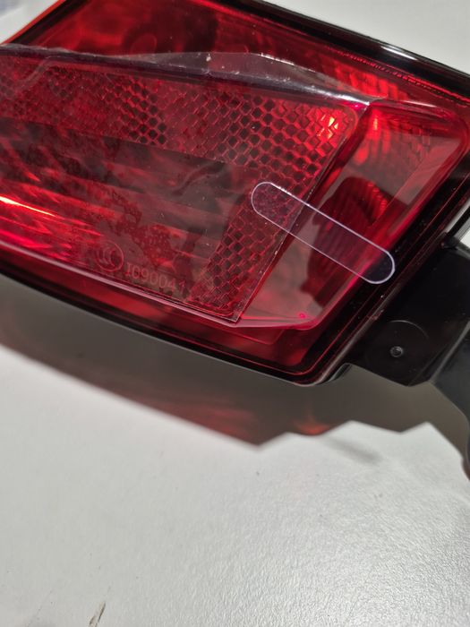 Światło przeciwmgielne Jaguar e-pace w tylnym zderzaku z tyłu p