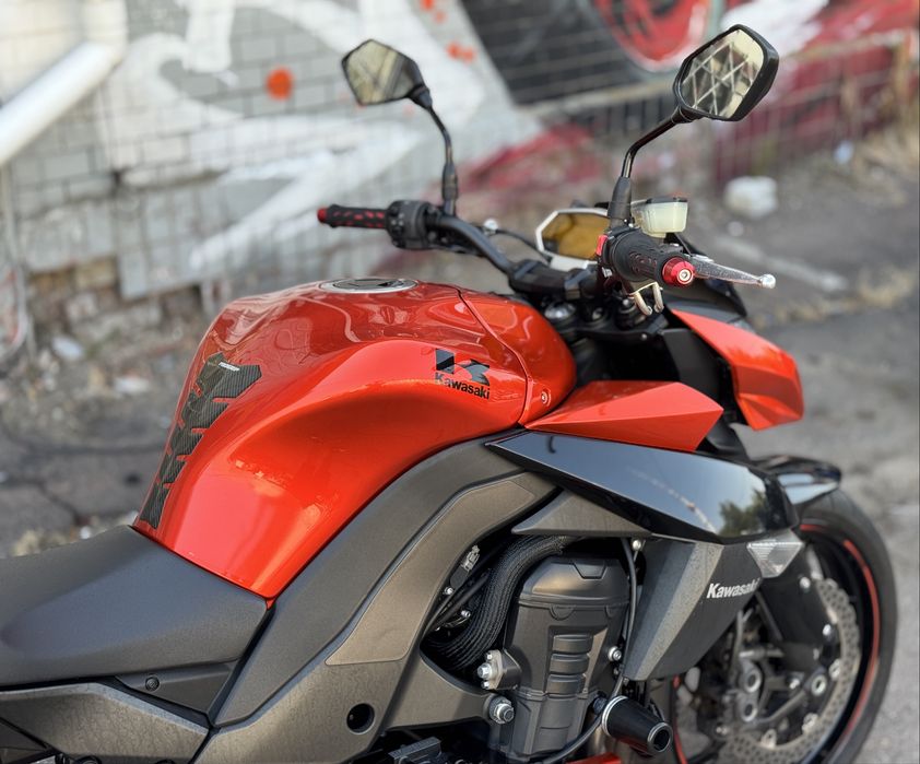 Мотоцикл Kawasaki Z1000 2012 рік