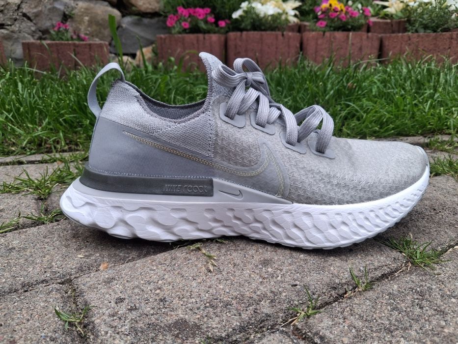Nike React Infinity Run Flyknit nr 40/25cm
Specyfikacja pro
