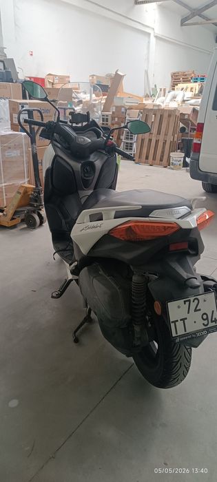 Yamaha Xmax 300 ....