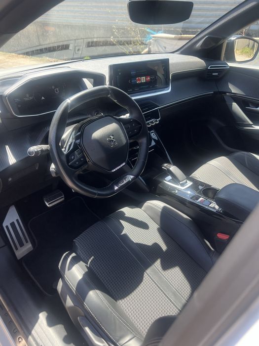 Peugeot e-208 gtline NACIONAL