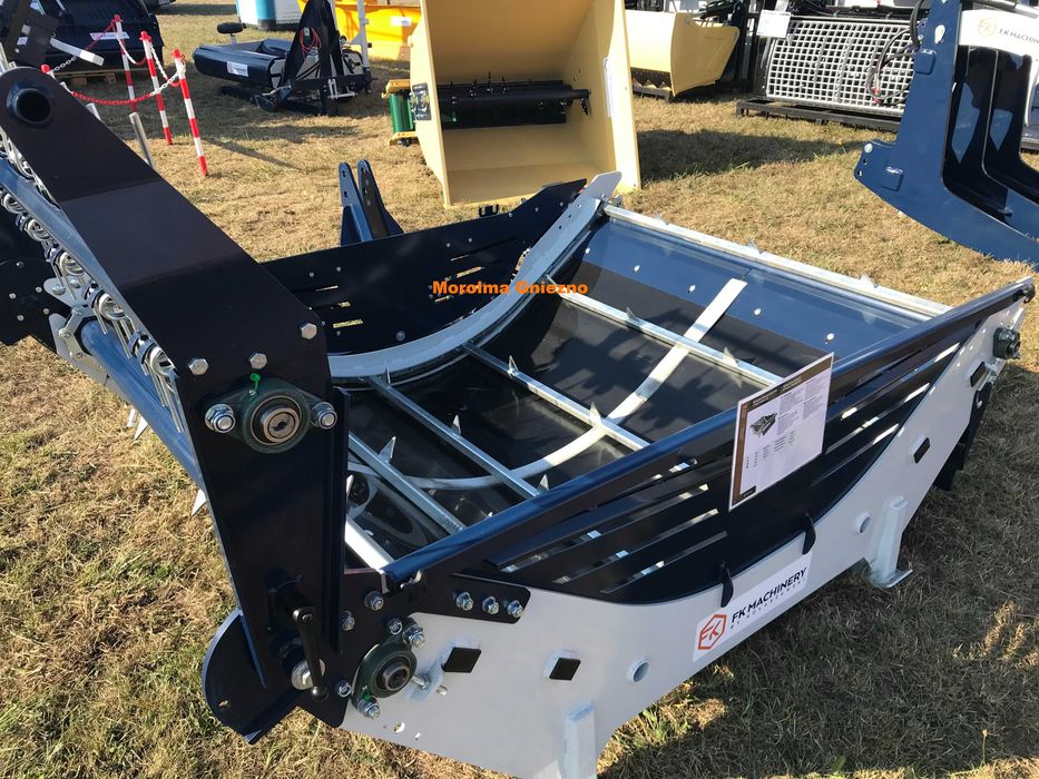 Rozwijarka balotów rozwijak bel ścielarka siana słomy FK MACHINERY