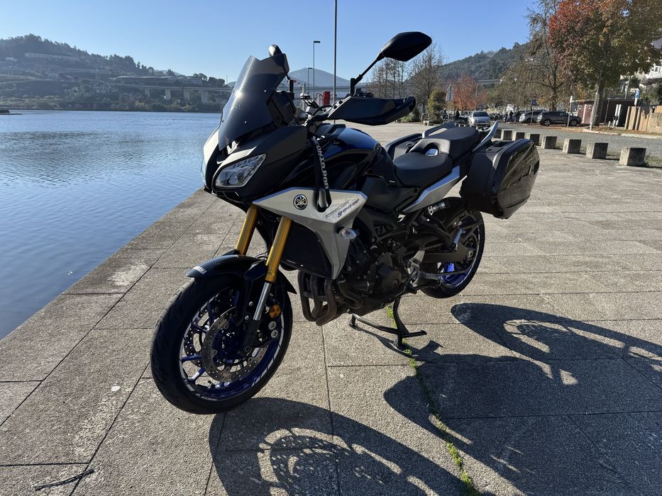 Tracer 900 GT akrapovick