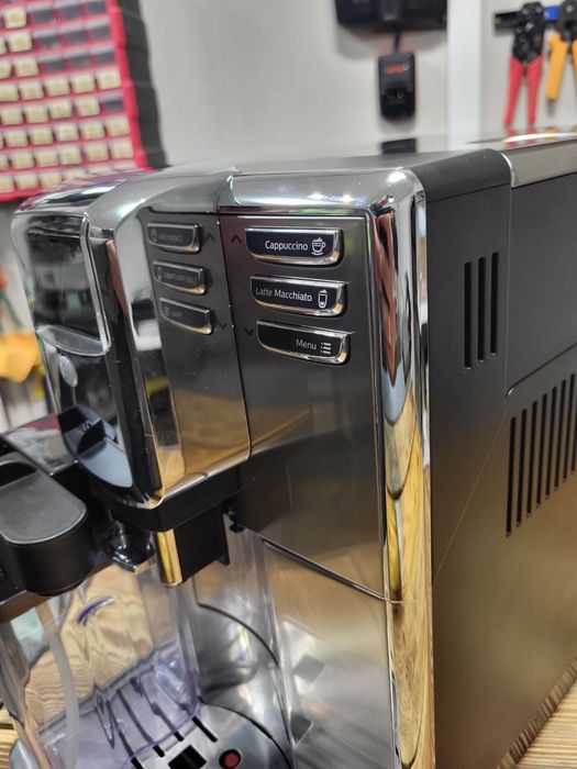 Кавомашина автоматична Saeco Incanto