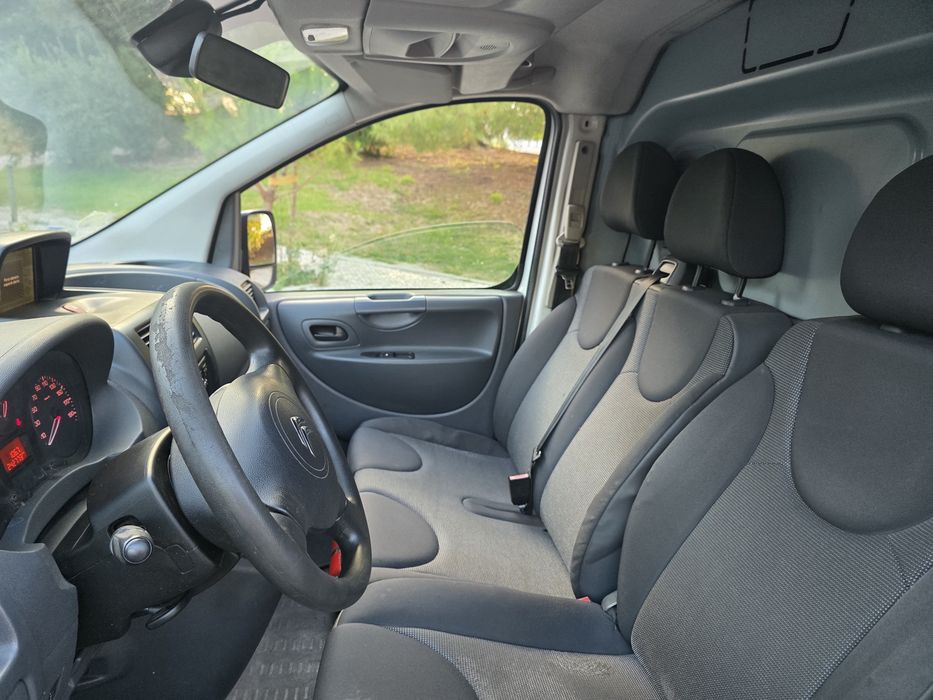 Citroën jumpy 2,0 hdi 120cv versão longa ar condicionado ano 2016