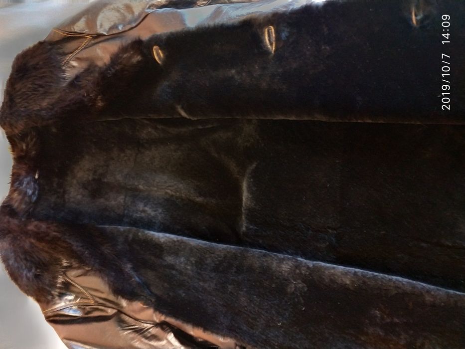 Продам куртку кожаную.