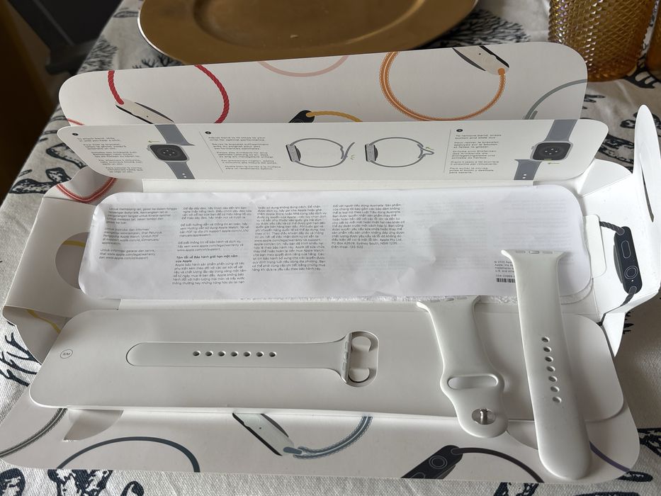 Apple Watch SE 44mm Silver Aluminum – Excelente estado