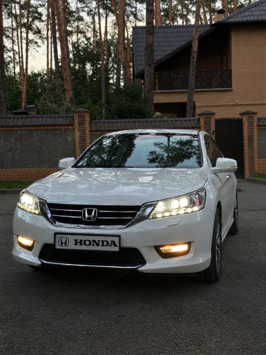 Автомобіль Honda Accord 9