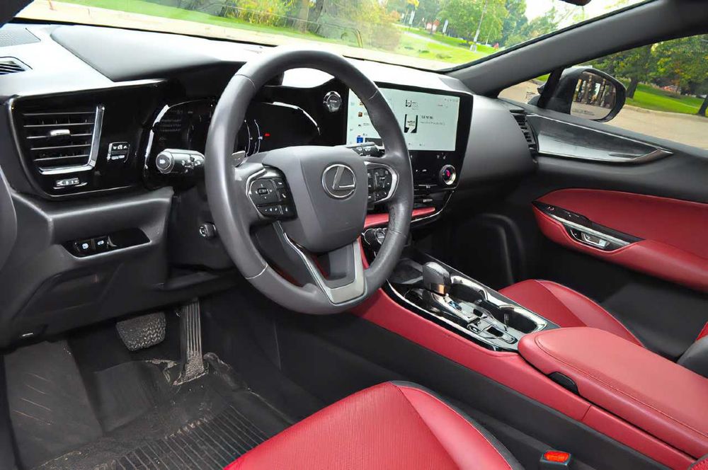 Lexus NX 350h Premium      2022