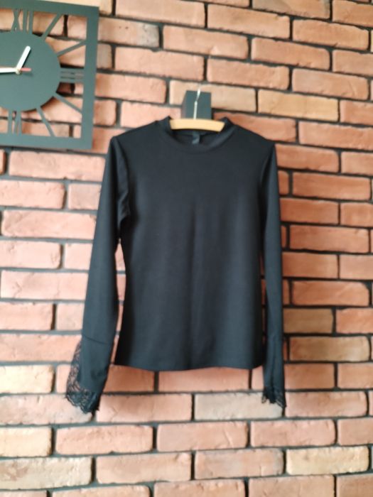 Śliczna bluzka, nowa, czarna z koronką XS - S