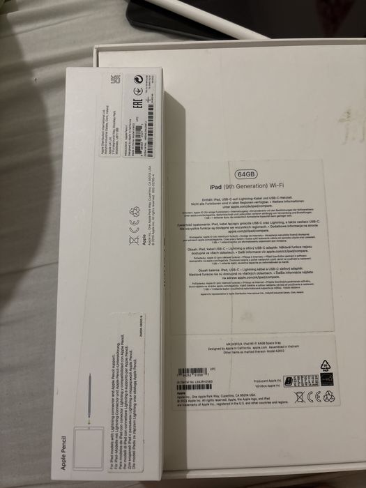 iPad 9 покоління (2022) + Apple Pencil (1 покоління)