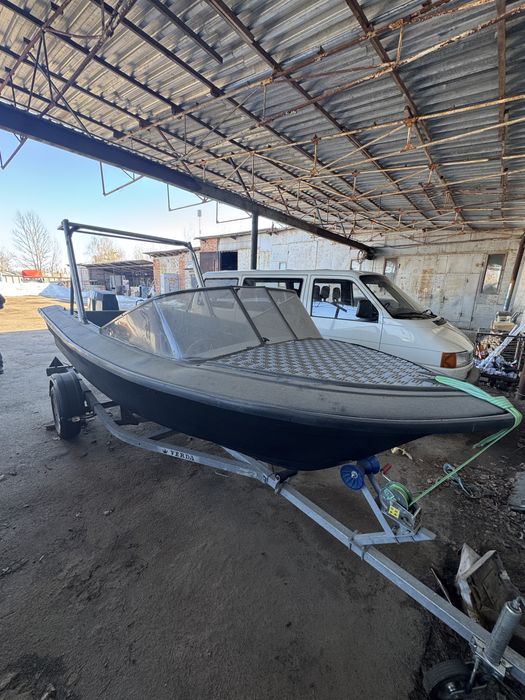 Продам лодку Дракон