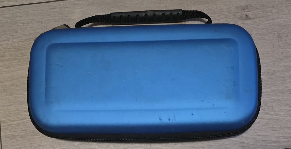 Nintendo Switch + cztery gry