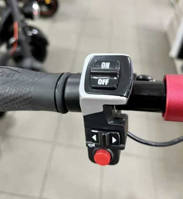 Электросамокат KUGOO KIRIN M4 PRO 48V/1000Вт/13/18Ah Електросамокат